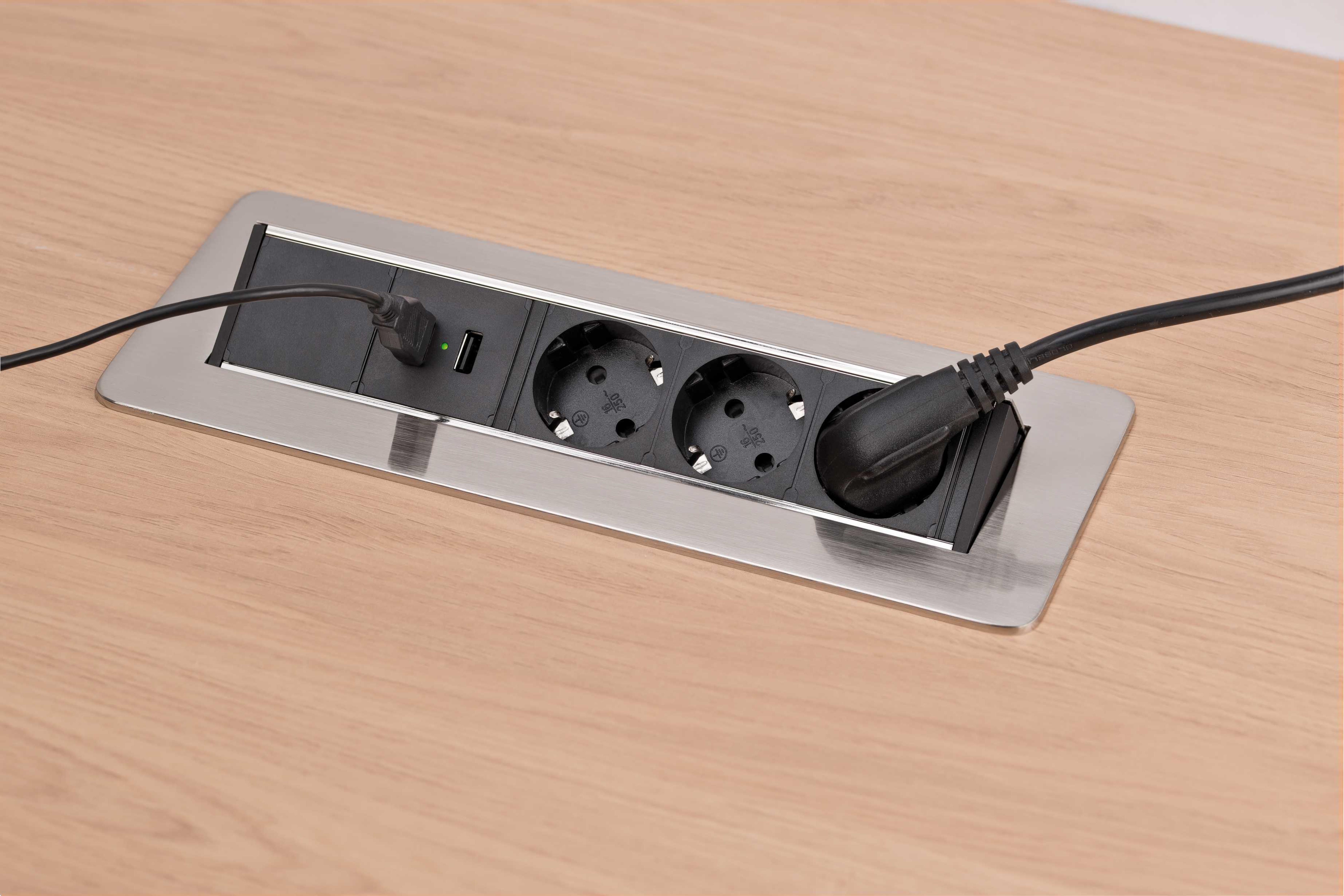 Brennenstuhl Tischsteckdosenleiste Indesk Power 3x 2xUSB
