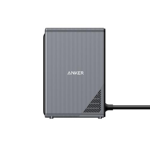 Anker Ladegerät mit USB-Kabel Ein graues Anker Ladegerät mit einem angeschlossenen USB-Kabel
