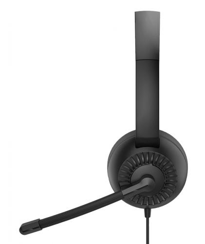 Seitenansicht eines schwarzen Headsets mit Mikrofon, ideal für Büroanwendungen.