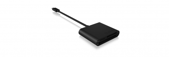 Schwarzer USB-C-Adapter zur Verbindung von Speicherkarten mit Computern oder Laptops